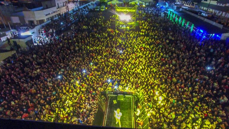 FIESTA NACIONAL DEL OLIVO EN CRUZ DEL EJE