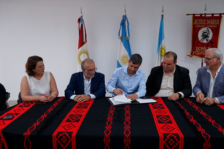 ESPECTÁCULOS SOSTENIBLES: EL BIOCOMBUSTIBLE LLEGA AL FESTIVAL DE DOMA Y FOLKLORE DE JESÚS MARÍA