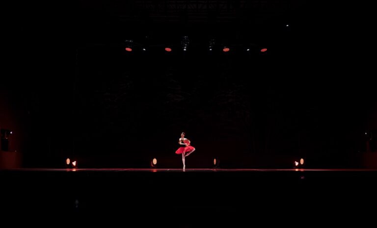 Agenda cultural del fin de semana: teatro y ballet de alto vuelo